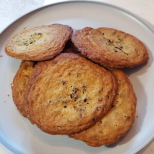 Super Thin Chocolate Chip Coookies